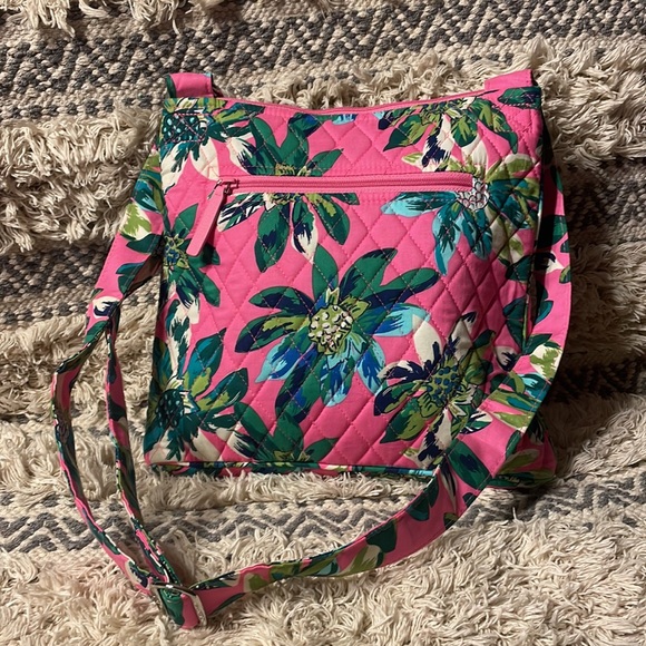 Vera Bradley “Tropical Paradise” Hipster Crossbody  - BRAND NEW WITHOUT TAGS!! - Picture 2 of 5
